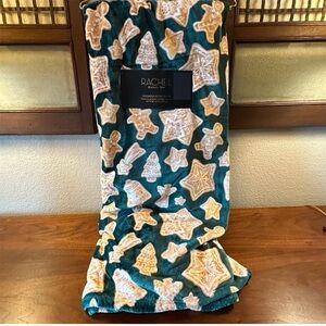 NWT-Rachel Roy Christmas Green Gingerbread Cookie Plush Oversized Throw Blanket